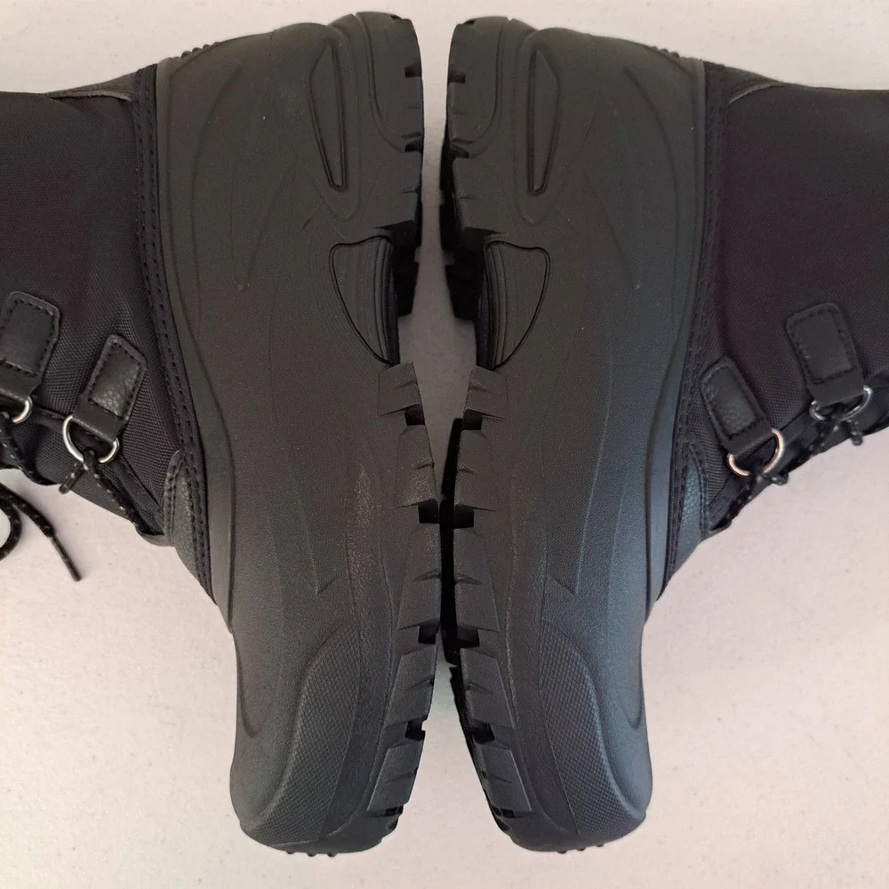 Staheekum Snow Boot Mens 9 Black New Insulated Waterproof Cold Rated 1259-798